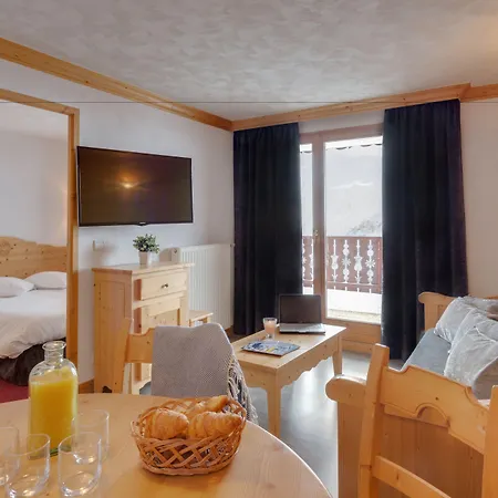 De L'adonis Aparthotel 4*