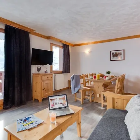 De L'adonis 4* Les Bruyères