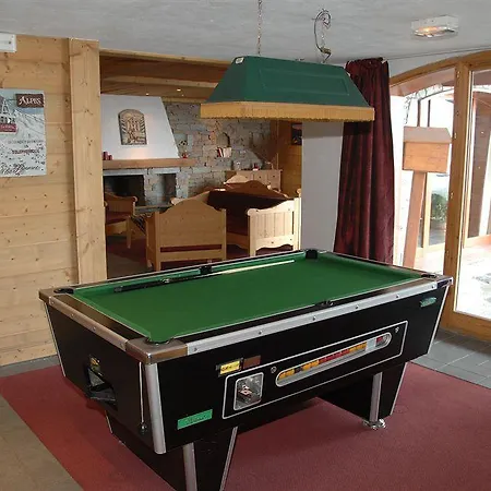 De L'adonis 4* Les Bruyères