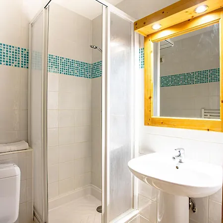 De L'adonis Appart hôtel 4*
