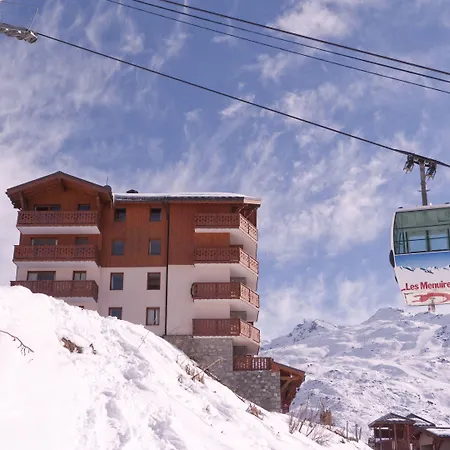 De L'adonis 4* Les Bruyères