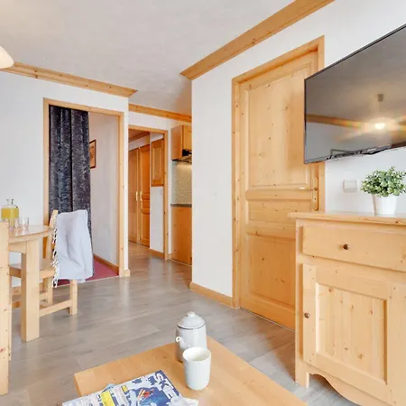 De L'adonis Aparthotel